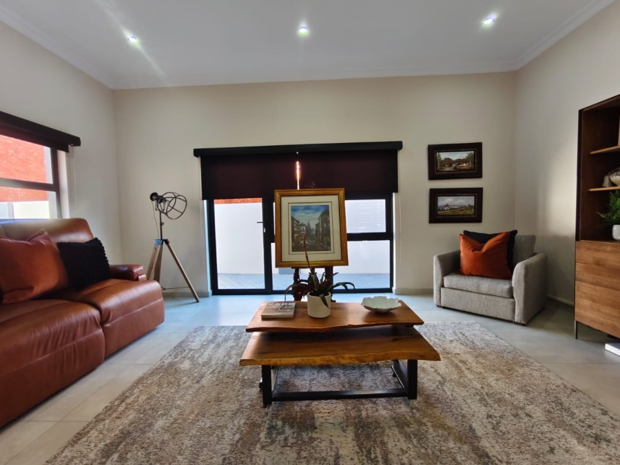 3 Bedroom Property for Sale in Meerhof North West